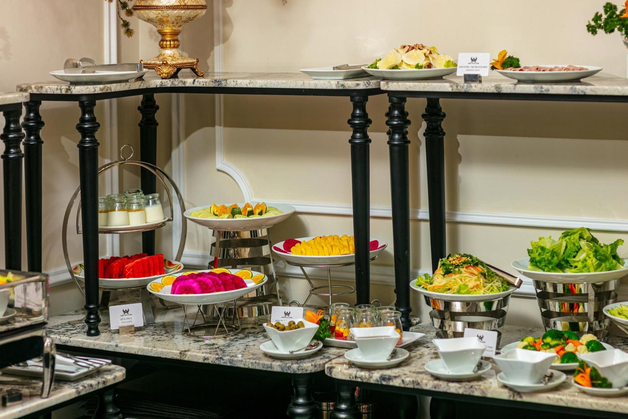 Amira Hotel Ханой Екстериор снимка