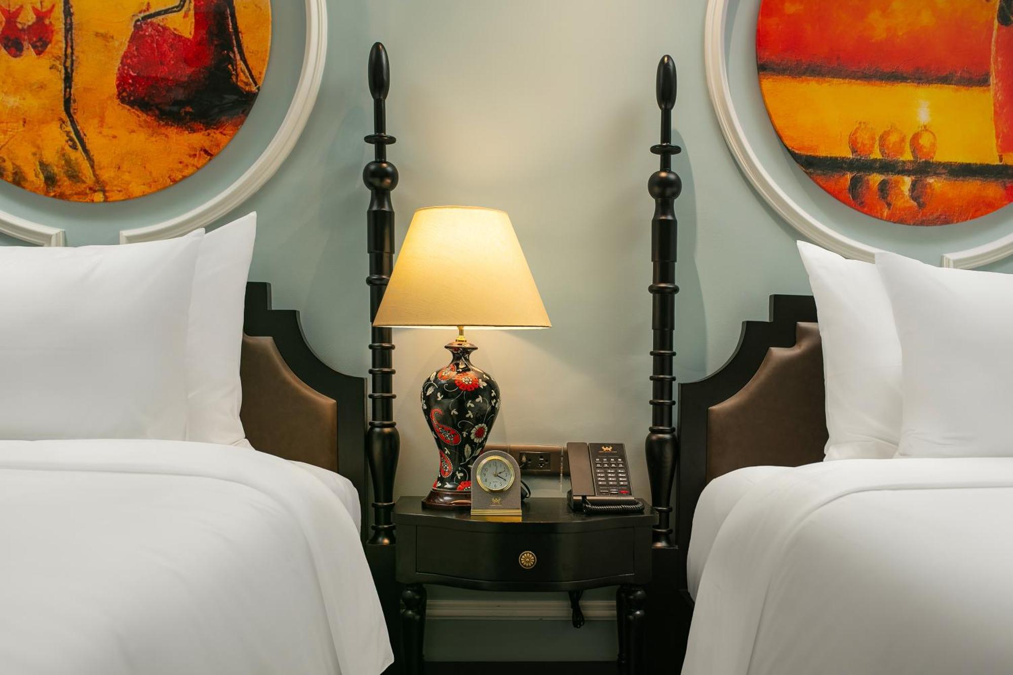 Amira Hotel Ханой Екстериор снимка